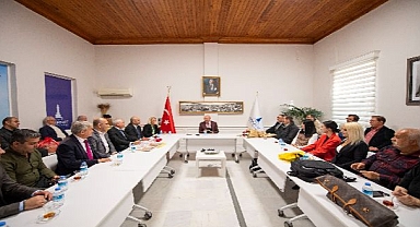 Başkan Soyer’e Destek Ziyaretleri