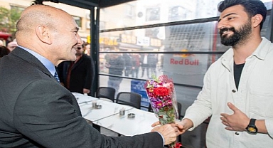 İzmir’de Selzedelere İlk Destek Ödemesi Yapıldı