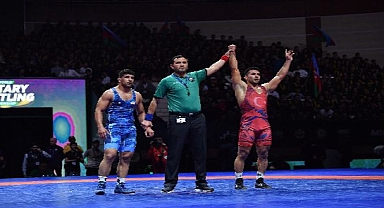 İzmirli Güreşçiden Gururlandıran Madalya 