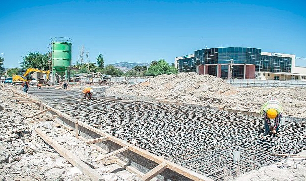 İzmir’in merkezinde yeni bir dünya doğuyor