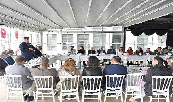 Başkan Tugay: Sokak hayvanları kent yaşamında var olacak