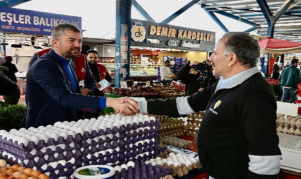 CHP’li Duman Bucalı pazarcılarla buluştu