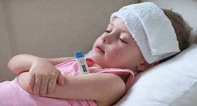 Çocuklarda Yüksek Ateşte Kaçınmanız Gereken 7 Önemli Hata!