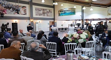 DP Buca'dan 32 kişi AK Parti'ye geçti