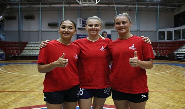 Hentbolün yeni yıldızları Büyükşehir altyapısından