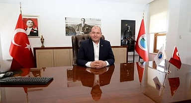 Menderes Belediyesi’nden Ot Temizliği