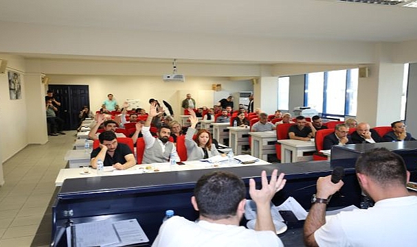 Menderes’te Bütçeye Onay