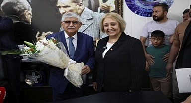 Menderes’in İlk Kadın Başkanı Koltuğa Oturdu